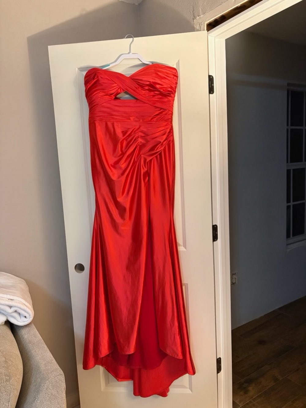 Stacees Red Strapless Satin Evening Dress with Sweetheart Neckline